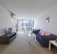 Convenient  Modern 1 Bed Apartment Docklands - Accommodation Brunswick Heads