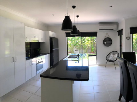 Cooya Beach - Ultimate Tropical Getaway - Accommodation Brunswick Heads 3