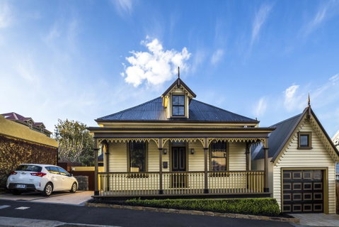 Corinda Contemporary - Accommodation Brunswick Heads 0