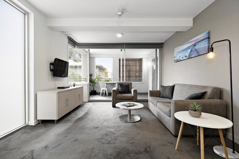 Cosmopolitan Hotel Melbourne - Accommodation Brunswick Heads 2