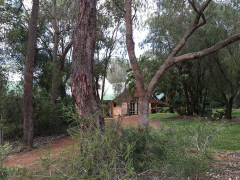 Country Retreat On 1 Acre With Pool, Hot Tub Surrounded By Trees - Accommodation Brunswick Heads 0