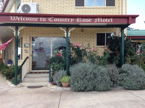 Country Rose Motel Warwick - Accommodation Brunswick Heads 1