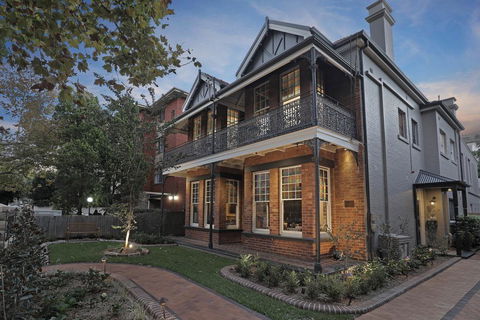 Dalziel Lodge - Accommodation Brunswick Heads 0