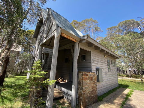 Deep Powder - Accommodation Brunswick Heads 0