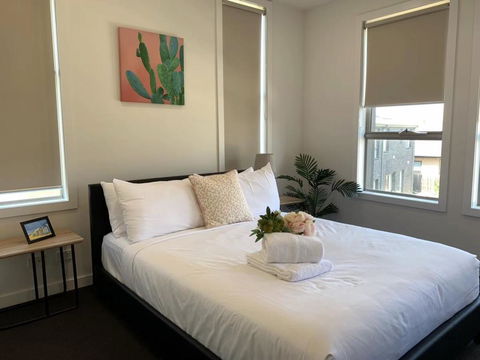 Delicate And Peaceful Bundoora Townhouse 11-R2 - Accommodation Brunswick Heads 0