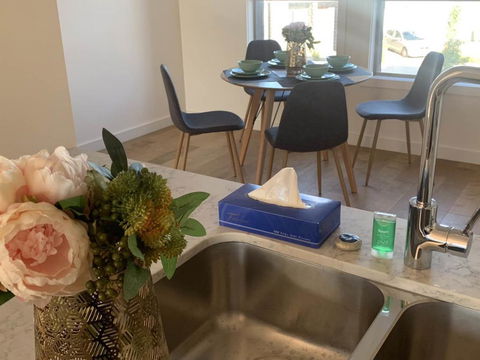 Delicate And Peaceful Bundoora Townhouse 12-R2 - Accommodation Brunswick Heads 2