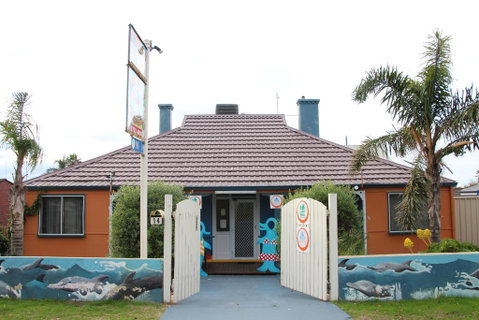Dolphin Retreat Bunbury YHA - Accommodation Brunswick Heads 0