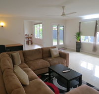 Edge Hill Clean  Green Cairns 7 Minutes from the Airport 7 Minutes to Cairns CBD  Reef Fleet Terminal - Accommodation Brunswick Heads