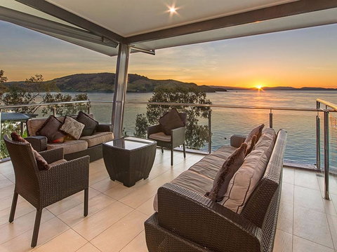 Edge Penthouse On Hamilton Island - Accommodation Brunswick Heads 3