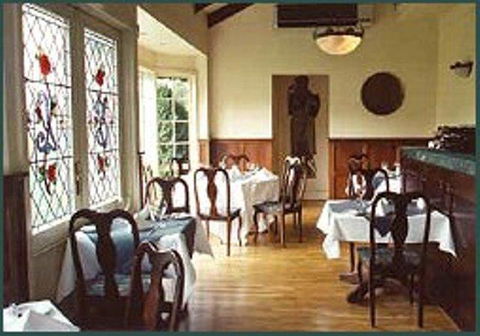 Elizabethan Lodge - Accommodation Brunswick Heads 2