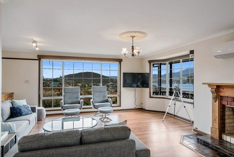 FAMILY With Children Of All Ages - Water/Bridge View - Accommodation Brunswick Heads 3