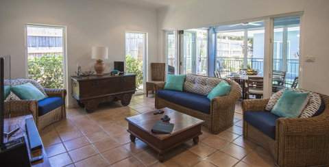 Four Mile Tropical Retreat - Port Douglas - Accommodation Brunswick Heads 2