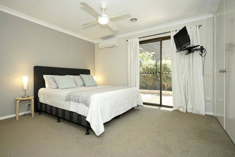 Garden City Luxury Apt - Accommodation Brunswick Heads 3