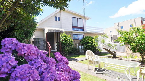 GETAWAY ON GARDEN - FREE WIFI - PET FRIENDLY (OUTSIDE ONLY) - Accommodation Brunswick Heads 3