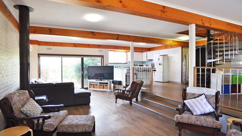 GETAWAY ON GARDEN - FREE WIFI - PET FRIENDLY (OUTSIDE ONLY) - Accommodation Brunswick Heads 2