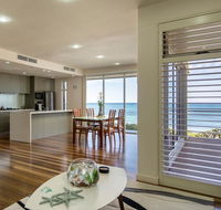 Glenelg Absolute Beachfront - One of Only Two Homes - Accommodation Brunswick Heads