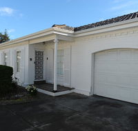 Glenelg Holiday Apartments-Colonial Square - Accommodation Brunswick Heads