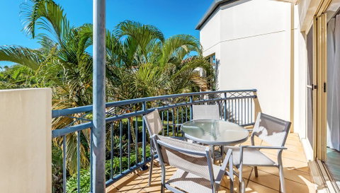 Golden Riviera Absolute Beachfront Resort - Accommodation Brunswick Heads 2