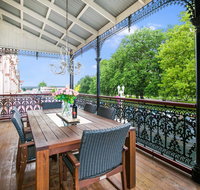 Grand  Central on George - Unique - Opulent - Accommodation Brunswick Heads