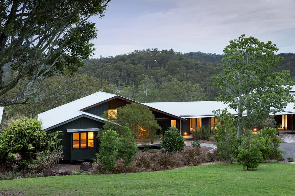 Pullenvale QLD Accommodation Brunswick Heads