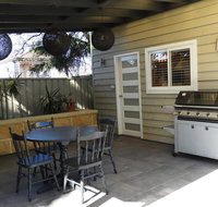 Guesthouse with Pool  BBQ - 10 kms from CBD - Accommodation Brunswick Heads