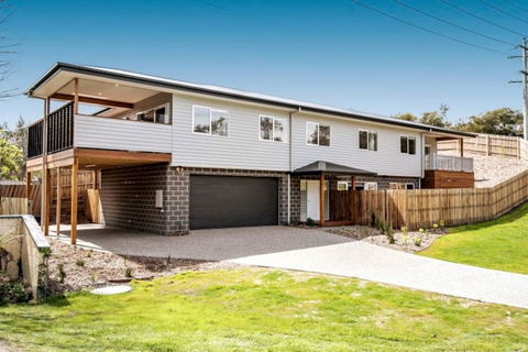 HALE KUPA Rye Beach House Spa Table Tennis - Accommodation Brunswick Heads 1