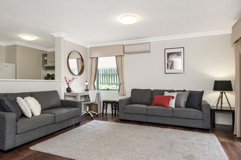 Hay St - Subi - Accommodation Brunswick Heads 1