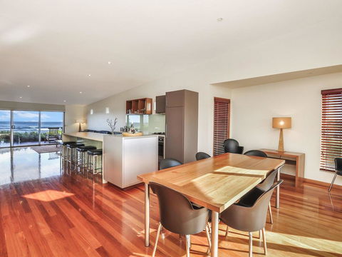 HEARN'S BEACHSIDE VILLA 7 - Accommodation Brunswick Heads 2