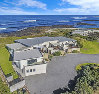 HEARN'S BEACHSIDE VILLA 8 - Accommodation Brunswick Heads