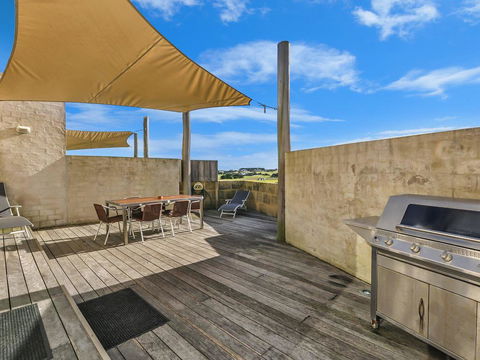 HEARN'S BEACHSIDE VILLA 9 - Accommodation Brunswick Heads 1