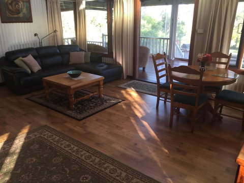 Hillview Chalet - Accommodation Brunswick Heads 3