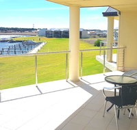 Island Waterfront Getaway - WiFi - Accommodation Brunswick Heads
