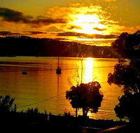 Islandview Beachhouse - 60m down driveway to Beach Dover Tasmania - Accommodation Brunswick Heads