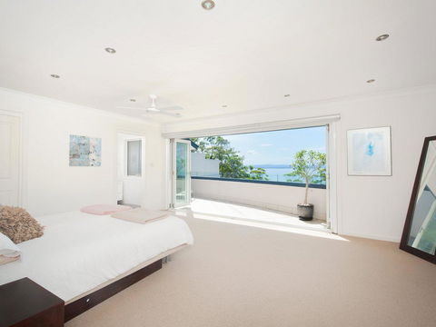 Jacaranda Blue @ Corlette - Accommodation Brunswick Heads 3