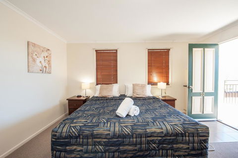 Jacaranda Place Motor Inn - Accommodation Brunswick Heads 0