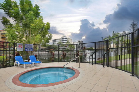 K Resort Surfers Paradise Apartments - Accommodation Brunswick Heads 0