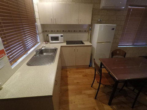 Kalbarri Tudor Holiday Park - Accommodation Brunswick Heads 2