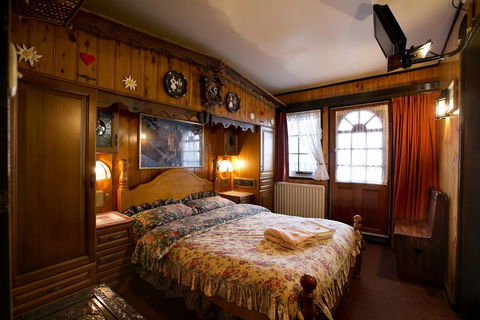 Karelia Alpine Lodge - Accommodation Brunswick Heads 0