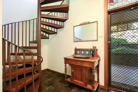 Kestrel Lodge Port Willunga - Accommodation Brunswick Heads 1