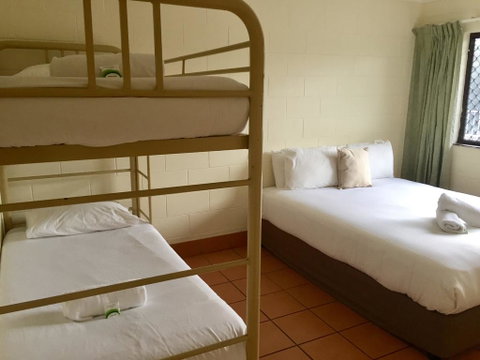 Koala Beach Resort Cairns - Accommodation Brunswick Heads 1