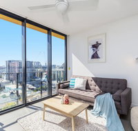 KOZYGURU FORTITUDE VALLEY AMAZING VIEW 2BED APT  FREE PARKING QFV010 - Accommodation Brunswick Heads