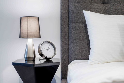 KOZYGURU FORTITUDE VALLEY HIGH LEVEL 2 BED APT + FREE PARKING QFV179-2612 - Accommodation Brunswick Heads 3