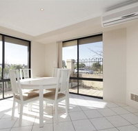 Lakeside Fun house near the Swan Valley - Accommodation Brunswick Heads