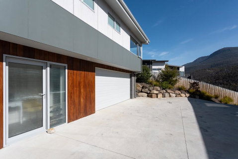 Lenah Valley Guesthouse - Accommodation Brunswick Heads 2