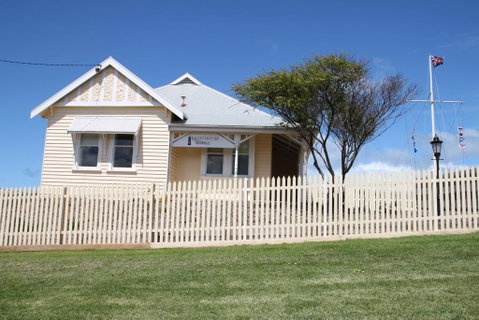 Lighthouse Lodge - Accommodation Brunswick Heads 2