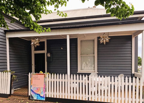 Lucys Artist Cottage - Accommodation Brunswick Heads 0