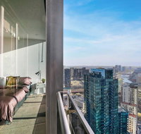Lux 2BR Apt with a Stunning View of The Yarra - Accommodation Brunswick Heads