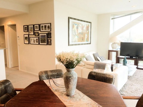 Luxuries CBD Apartment With Views - Accommodation Brunswick Heads 0