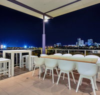 Luxury Darwin City Lights Jacuzzi Central Location Large House New Furnishings - Accommodation Brunswick Heads