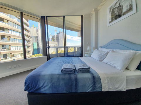 Luxury Level 2-bed 2-bath City View Apt In Olympic Park - Accommodation Brunswick Heads 3